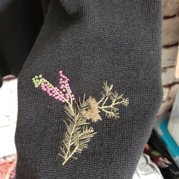 Woolrich Embroidered Sweater - Picture 3 of 5